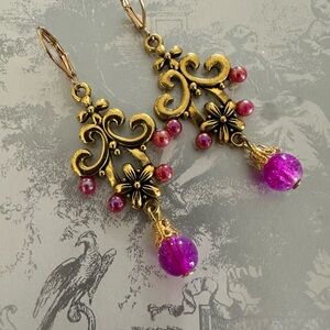New Vintage-style Gold and Hot Pink Ornate Dangle Earrings